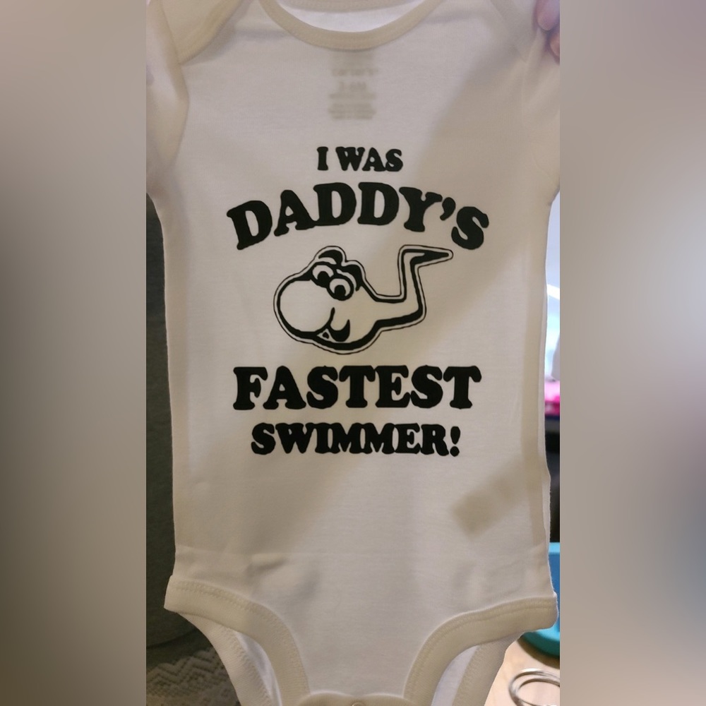 ONESIE MADE TO ORDER. YOU CHOISE SIZE AND COLOR. PLEASE ALLOW 3-5 BUSINESS DAYS
